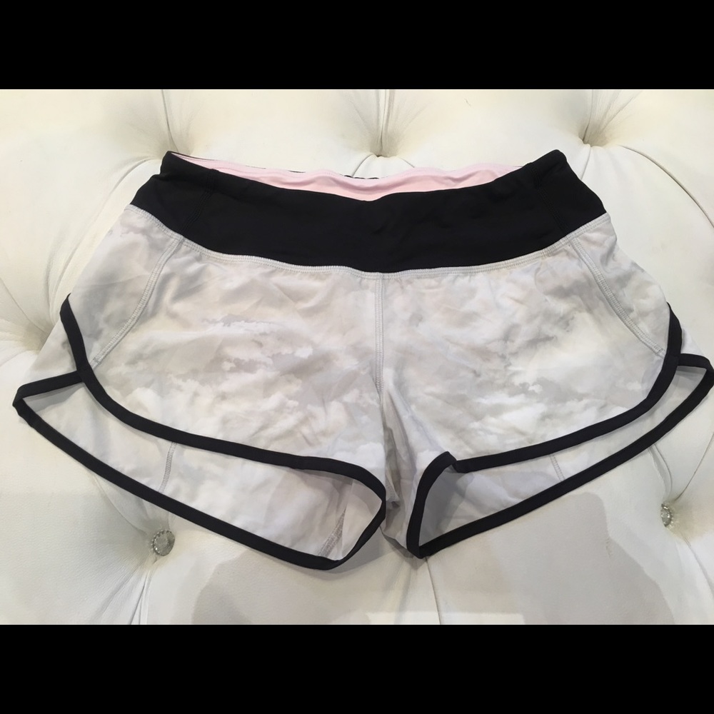 Lululemon run times short size 4